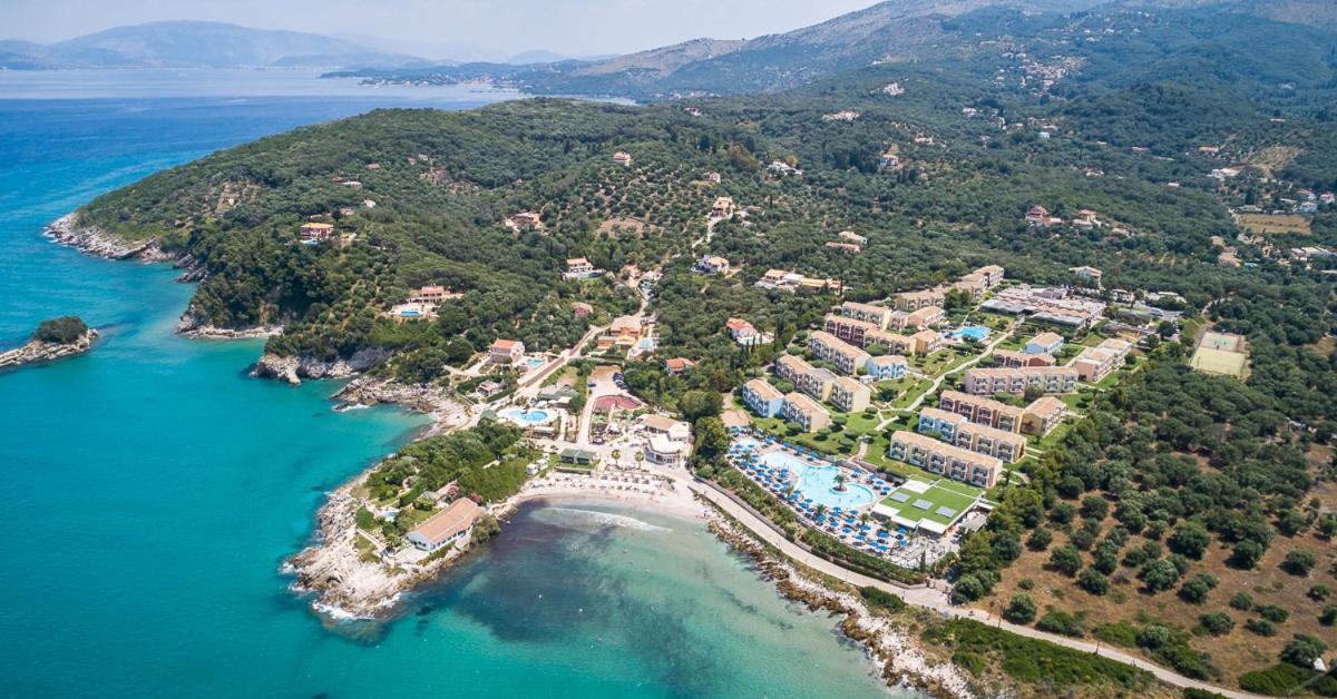 Mareblue Beach Agios Spyridon  Bagian luar foto