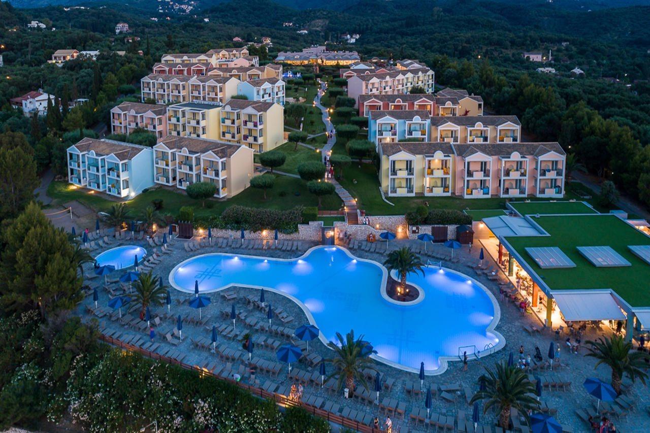 Mareblue Beach Agios Spyridon  Bagian luar foto