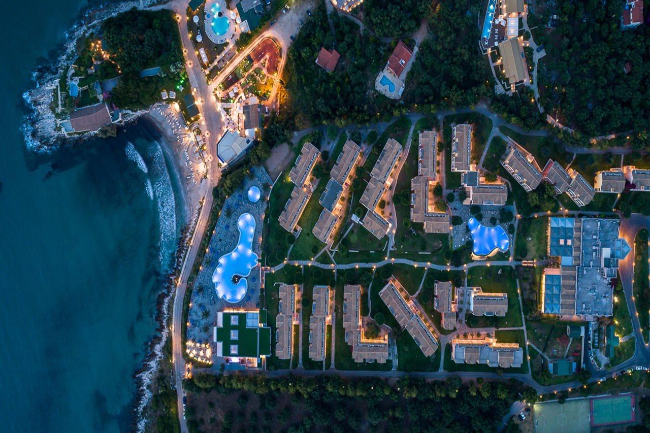 Mareblue Beach Agios Spyridon  Bagian luar foto