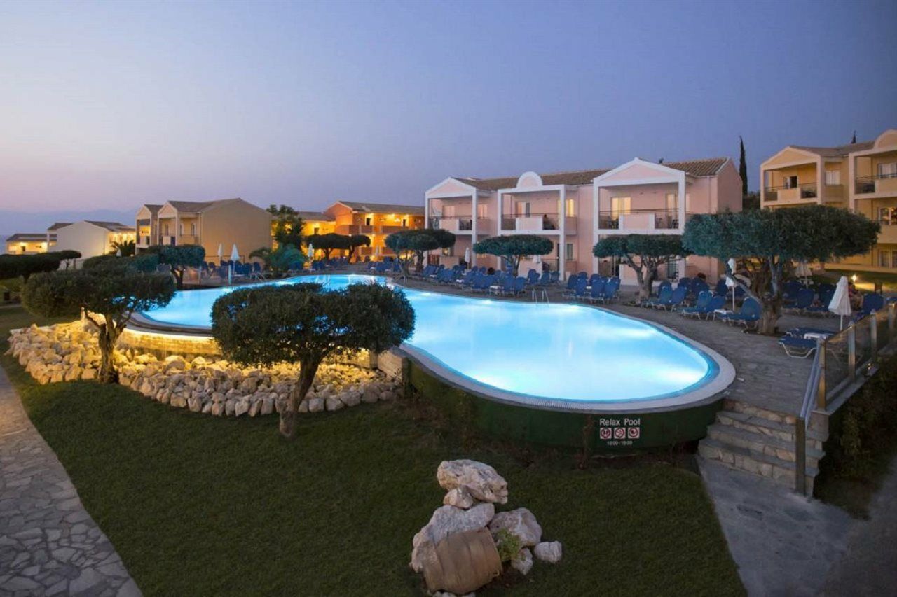 Mareblue Beach Agios Spyridon  Bagian luar foto